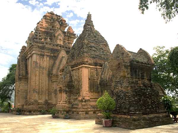 Les ruines des temples de Po Nagar